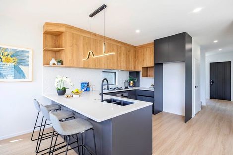 Photo of property in 28c Dellwood Avenue, Henderson, Auckland, 0612