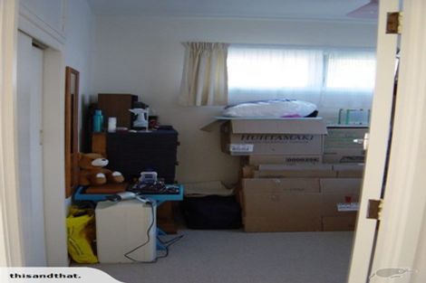 Photo of property in 1/133 Shakespeare Road, Milford, Auckland, 0620