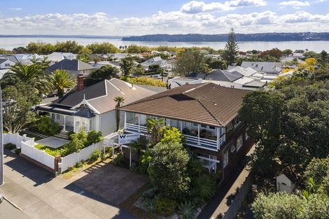 Photo of property in 213 Jervois Road, Herne Bay, Auckland, 1011