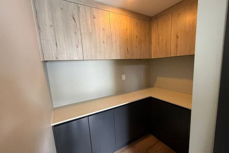 Photo of property in 6b Marina View Drive, West Harbour, Auckland, 0618