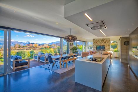 Photo of property in 27 Ridgecrest, Wanaka, 9305