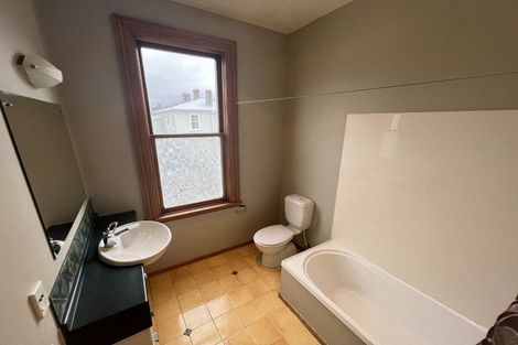 Photo of property in 127 Elizabeth Street, Mount Victoria, Wellington, 6011