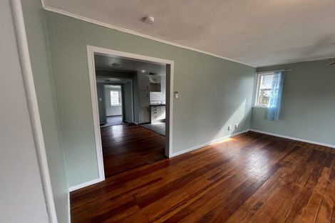 Photo of property in 68a Flanshaw Road, Te Atatu South, Auckland, 0610