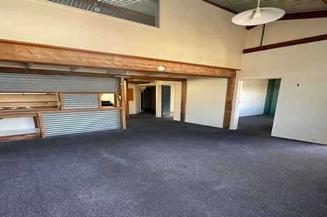 Photo of property in 8 Vogel Street, Dunedin Central, Dunedin, 9016