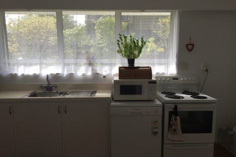 Photo of property in 52 Queens Grove, Hutt Central, Lower Hutt, 5010