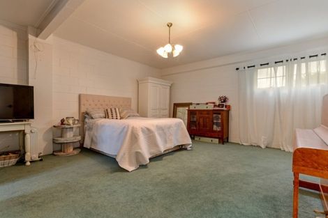 Photo of property in 35 Park View Avenue, Feilding, 4702