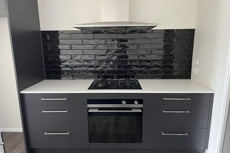 Photo of property in 6a Macrocarpa Lane, Carterton, 5713