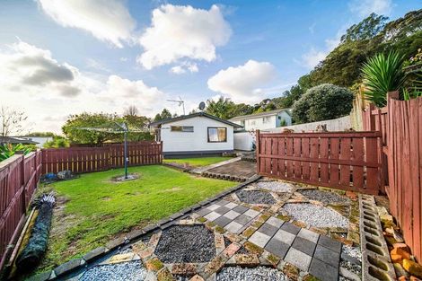 Photo of property in 10 Chrisarda Place, Red Hill, Papakura, 2110