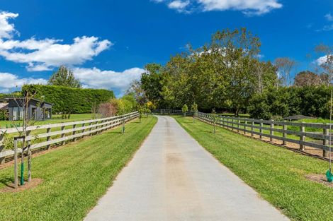 Photo of property in 53 Dysart Lane, Kumeu, 0891