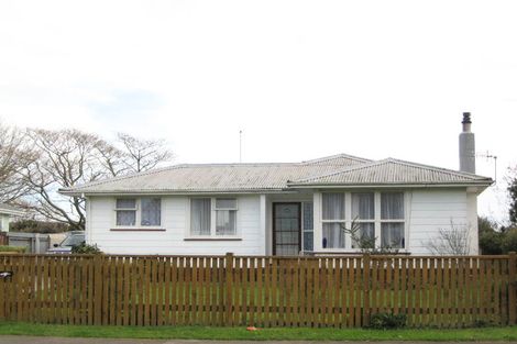 Photo of property in 74 Lipscombe Crescent, Havelock North, 4130