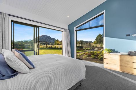 Photo of property in 87 Black Peak Road, Wanaka, 9382