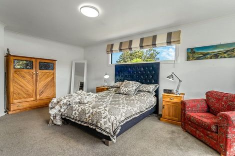 Photo of property in 10 Sunninghurst Drive, Fairfield, Dunedin, 9018