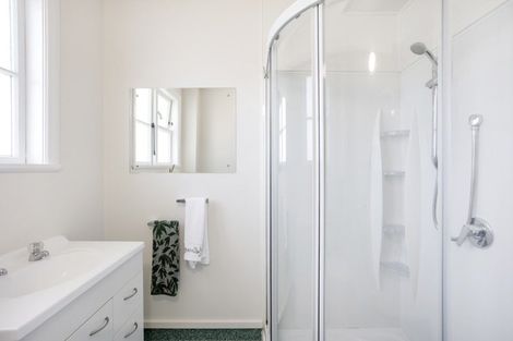 Photo of property in 120 Middleton Road, Corstorphine, Dunedin, 9012