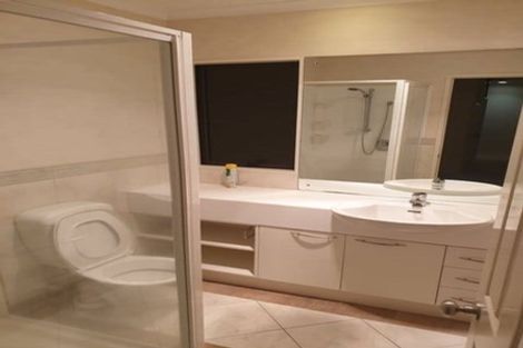 Photo of property in 31 Middlefield Drive, East Tamaki Heights, Auckland, 2016