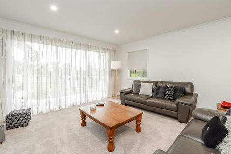 Photo of property in 27 Holmwood Park Drive, Morrinsville, 3300