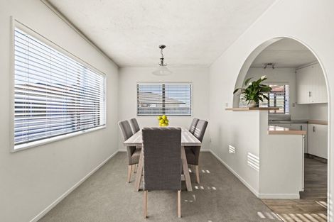 Photo of property in 16 Palmer Place, Parkvale, Hastings, 4122