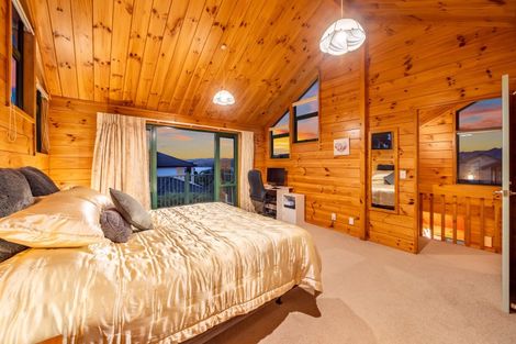 Photo of property in 19 The Masthead, Whitby, Porirua, 5024