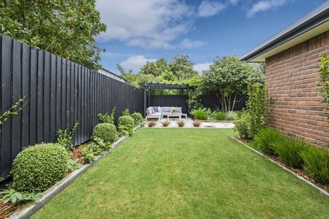 Photo of property in 79 Withells Road, Avonhead, Christchurch, 8042