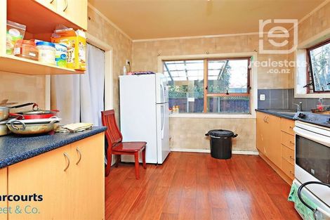 Photo of property in 66 Christmas Road, Manurewa, Auckland, 2102