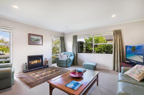 Photo of property in 19 Wawatai Drive, Karaka, Papakura, 2113