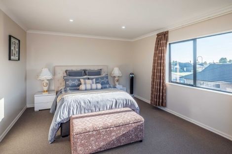 Photo of property in 11 Trusham Court, Paraparaumu, 5032