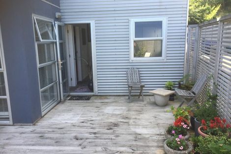 Photo of property in 11 Rhine Street, Island Bay, Wellington, 6023