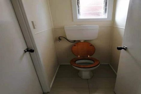 Photo of property in 1/38 Edwards Avenue, Henderson, Auckland, 0610