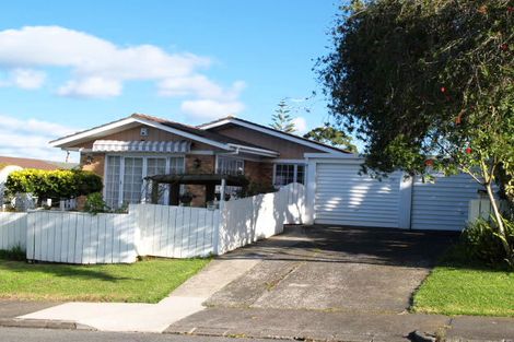 Photo of property in 28a Pegler Drive, Howick, Auckland, 2014