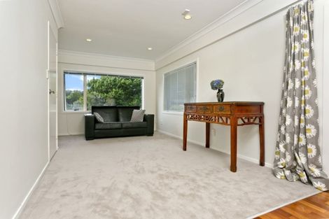 Photo of property in 4 Kiri Place, Mairangi Bay, Auckland, 0630