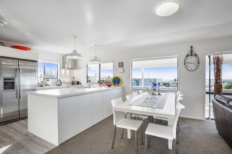 Photo of property in 20 Day Dawn Crescent, Omaha, 0986