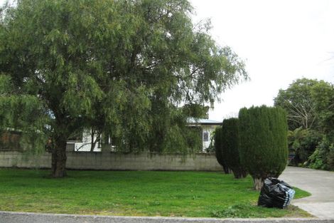 Photo of property in 11 Holden Avenue, Haumoana, 4102