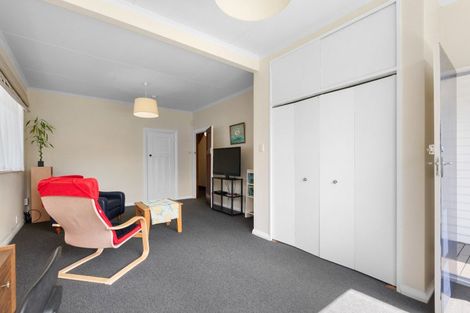 Photo of property in 17 Milverton Avenue, Hokowhitu, Palmerston North, 4410