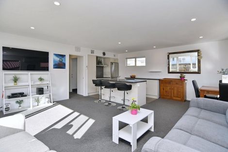 Photo of property in 241 Wainoni Road, Avondale, Christchurch, 8061