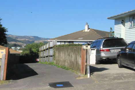Photo of property in 31 Takapuwahia Drive, Takapuwahia, Porirua, 5022