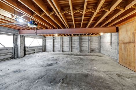 Photo of property in 1904 South Road, Kaupokonui, 4678