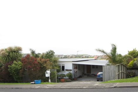 Photo of property in 1219 Whangaparaoa Road, Gulf Harbour, Whangaparaoa, 0930