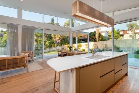 Photo of property in 5 Seaton Road, Murrays Bay, Auckland, 0630