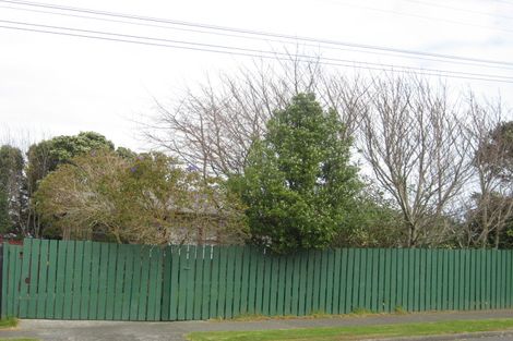 Photo of property in 5 Marama Crescent, Spotswood, New Plymouth, 4310
