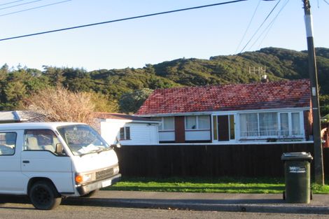 Photo of property in 33 Totara Street, Wainuiomata, Lower Hutt, 5014