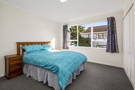 Photo of property in 66 Dominica Crescent, Grenada Village, Wellington, 6037