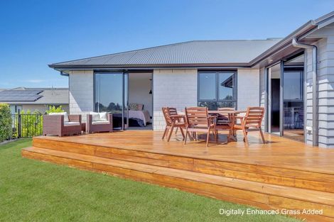 Photo of property in 90 Adler Drive, Ohauiti, Tauranga, 3112