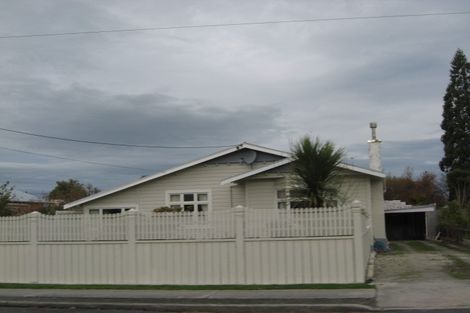 Photo of property in 13 Lewin Street, Balclutha, 9230
