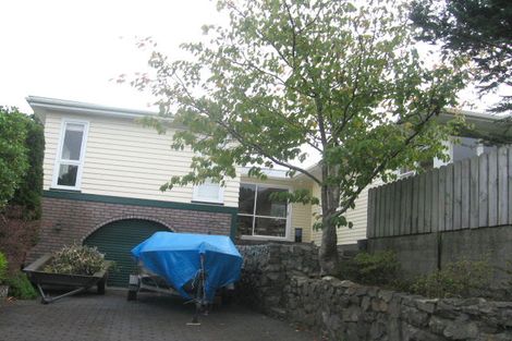 Photo of property in 51 Oakleigh Street, Maungaraki, Lower Hutt, 5010