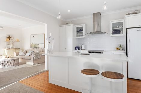 Photo of property in 162 Pohutukawa Avenue, Ohope, 3121