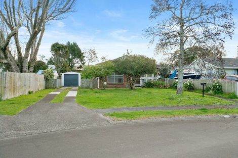 Photo of property in 21 Rountree Place, Conifer Grove, Takanini, 2112