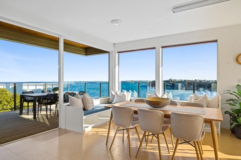 Photo of property in 52 Beauvoir Avenue, Matakatia, Whangaparaoa, 0930