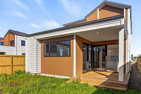 Photo of property in 48 Clayden Shuttleworth Street, Papakura, 2110