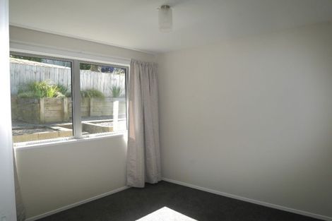 Photo of property in 137a Newlands Road, Newlands, Wellington, 6037