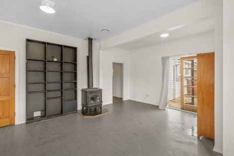 Photo of property in 76 Cambridge Street, Levin, 5510