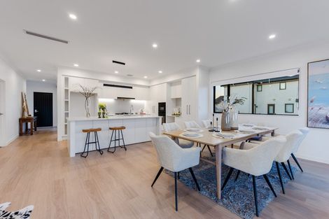 Photo of property in 39 Davey Crescent, Orewa, 0931